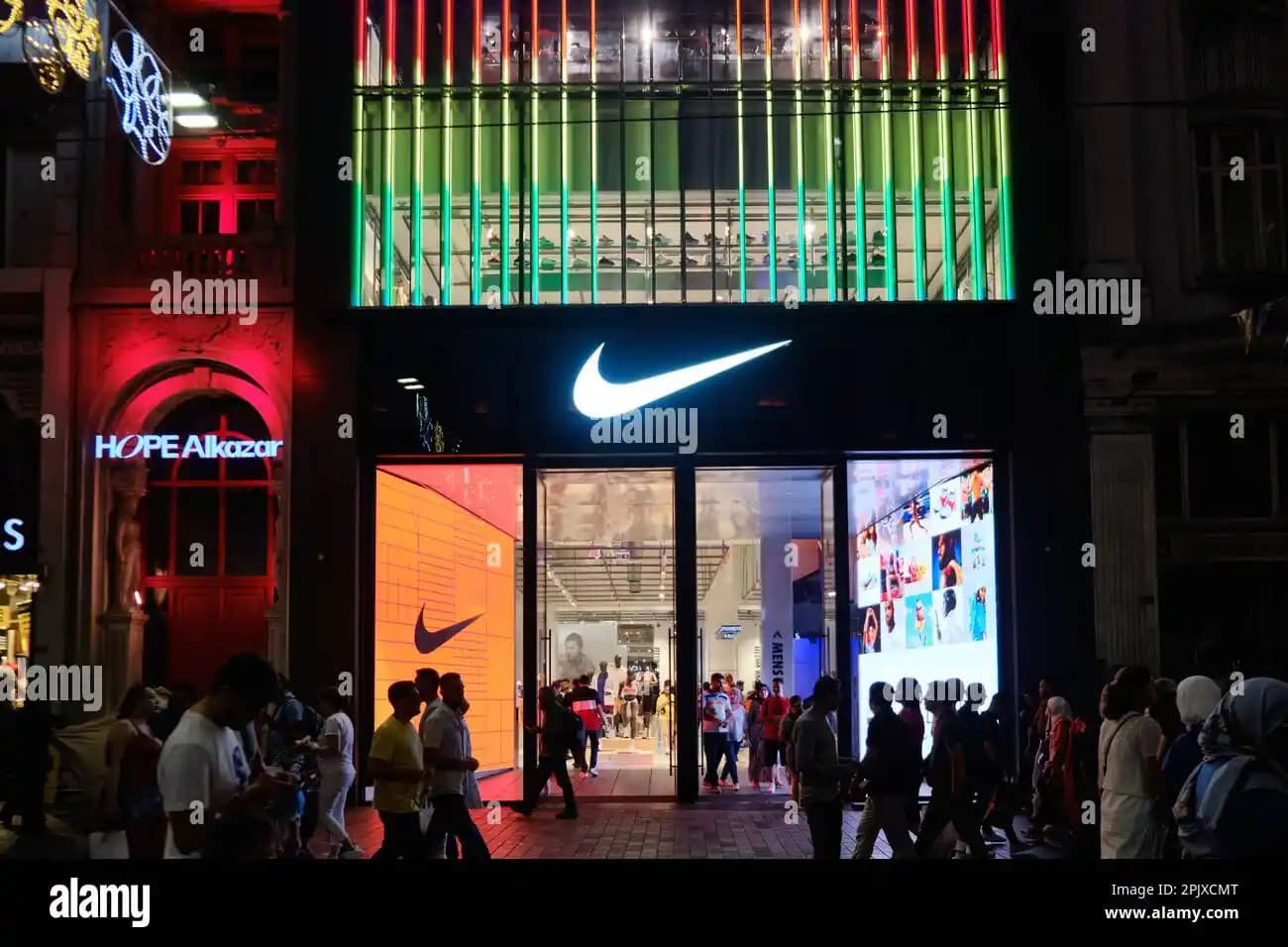 Mall of Istanbul'daki Nike Mağazasıyla Moda ve Sporun En Güncel Buluşma Noktası