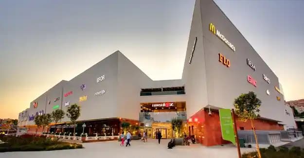 Maltepe Alışveriş Merkezi Moda ve Trendlerin Kalbinde Modern Bir Alışveriş Noktası
