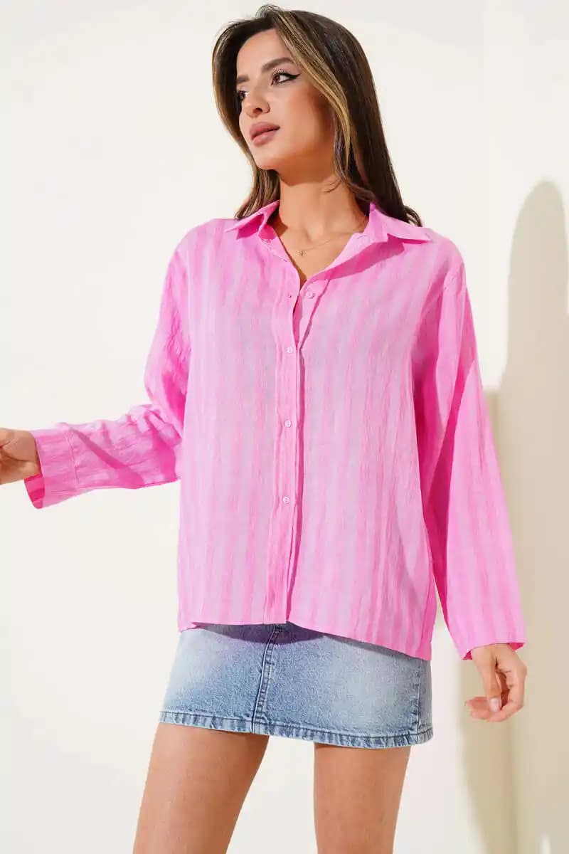 Manşetsiz Gömlekler: Günümüz Moda Trendlerinde Rahat ve Şık Bir Seçenek