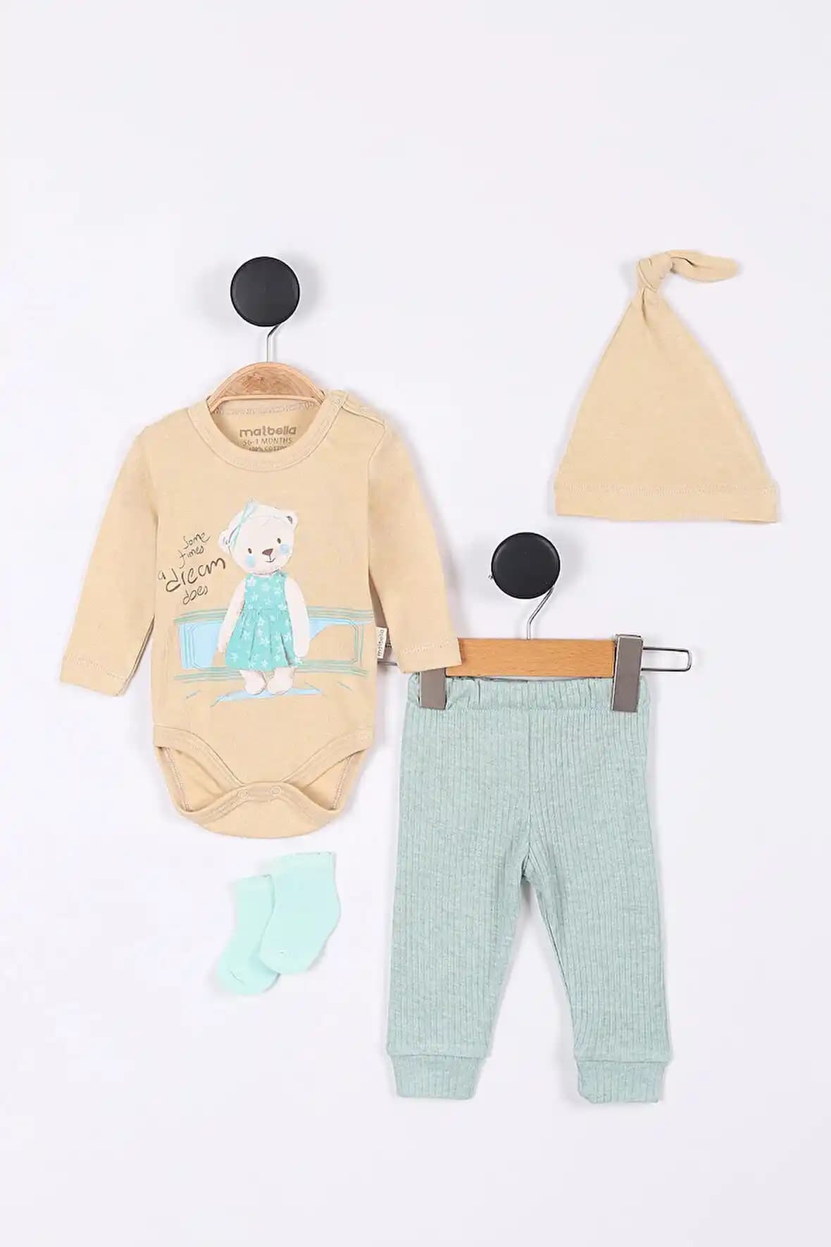 Marka Bebek Kıyafetleri: Kalite, Konfor ve Şıklığı Bir Arada Sunan Seçenekler