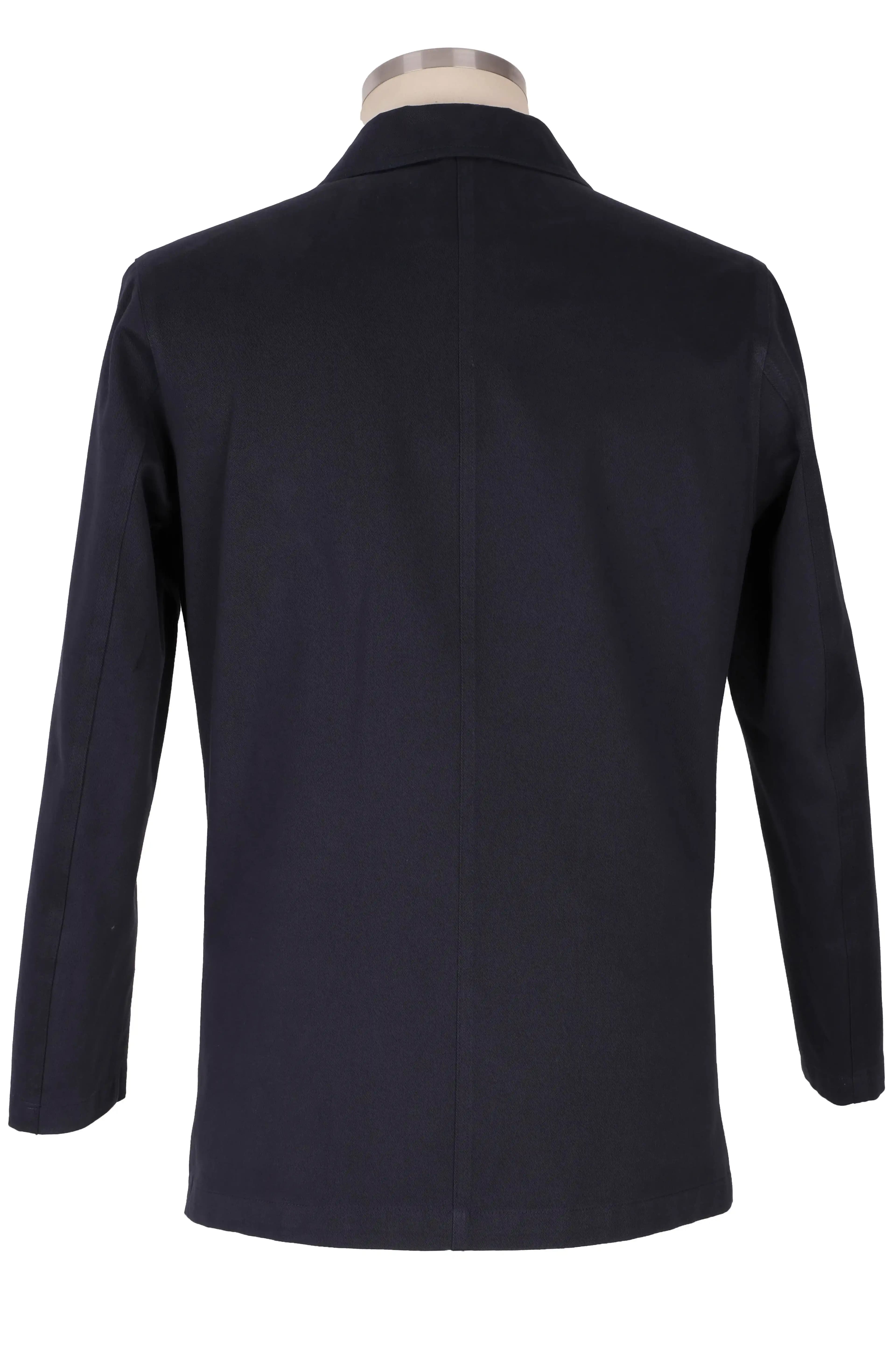 Mavi Ceketlerle Şıklığın Yeni Tanımı: Kombinasyonlar, Malzeme ve Bakım İpuçları