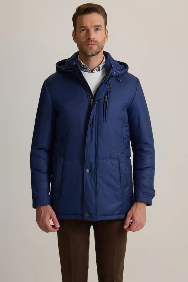 Mavi Erkek Kabanlarıyla Şıklık ve İşlevselliği Bir Arada Yakalayın