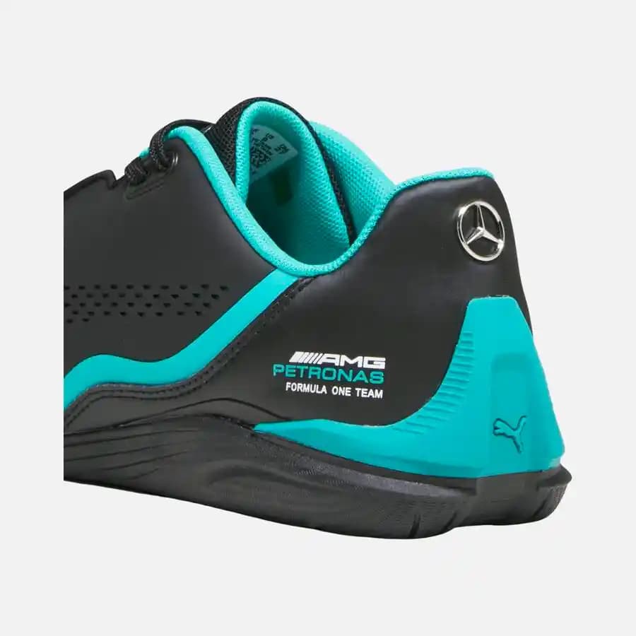 Mercedes Logolu Ayakkabılar: Lüks ve Prestij Sembolü Olarak Moda Dünyasında Öne Çıkıyor