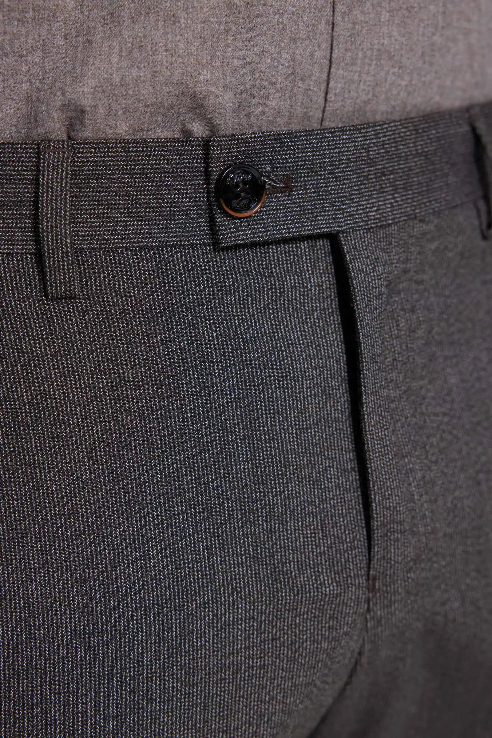 Moda Dünyasında Armürlü Kumaşların Önemi ve Modern Tasarımlardaki Yeri