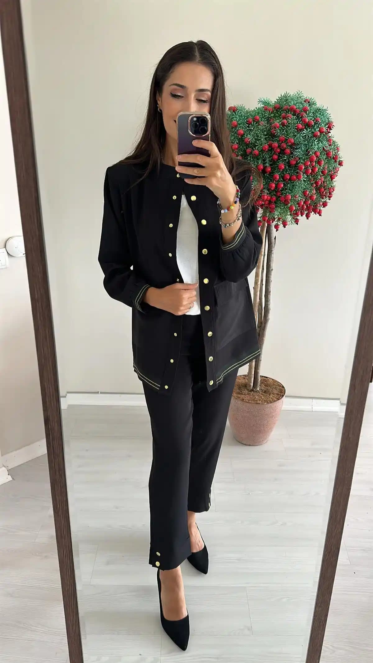 Moda Dünyasında Ceket ve Pantolon: Güncel Trendler, Kombinasyonlar ve Stil İpuçları