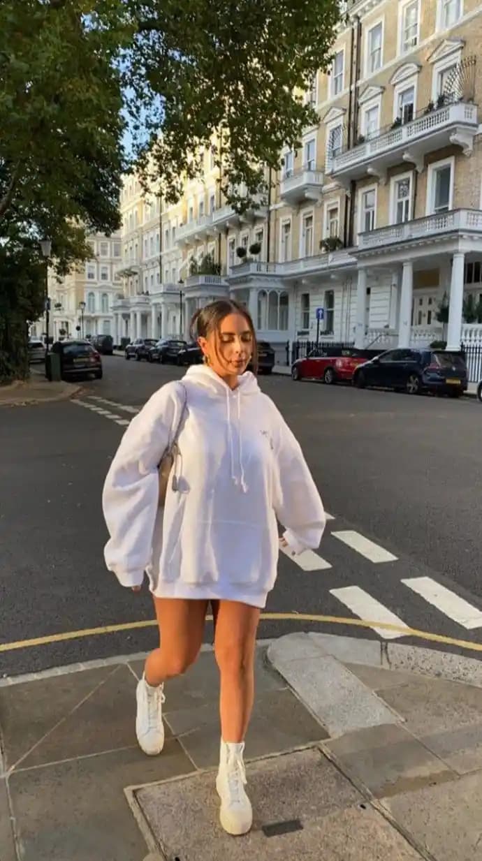 Moda Dünyasında Çeşitlilik ve Kendini İfade Etme: Kıyafet Tarzlarının Derinlemesine İncelenmesi