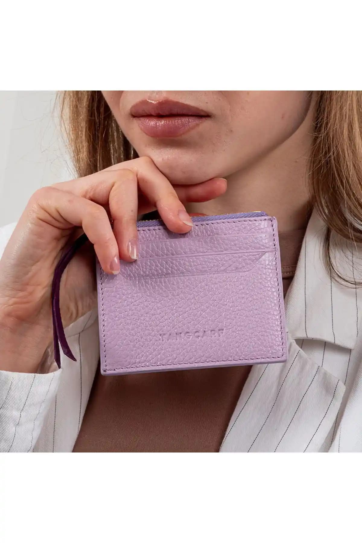 Moda Dünyasında Küçük Kadın Cüzdanlarının Güncel Trendleri ve Seçenekleri