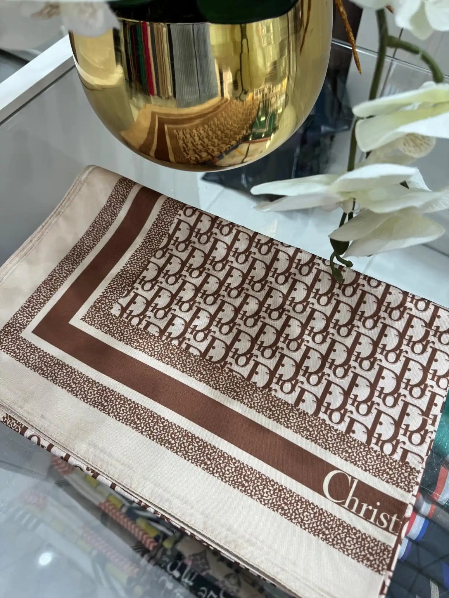 Moda Dünyasında Marka Şal: Zarafet ve Şıklığın Temsilcisi Güncel Trendler