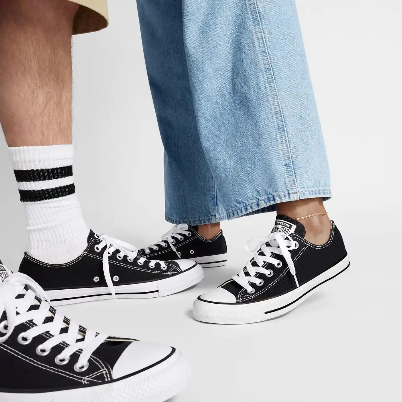 Moda Dünyasında 'No Name' Ayakkabılar: Ekonomik ve Özgün Tarz Yaratma Seçenekleri