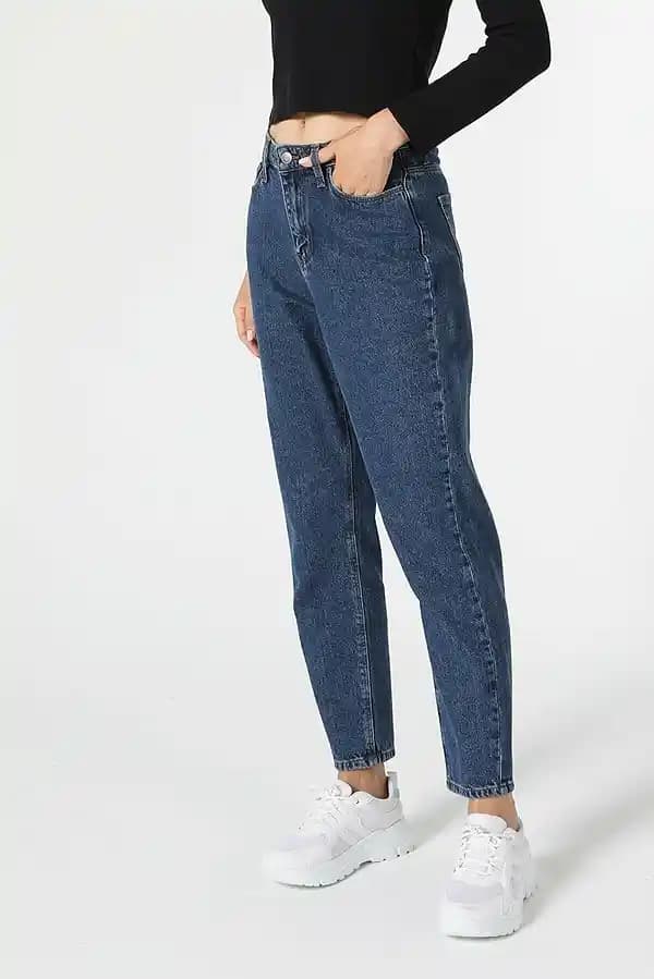 Moda Dünyasında Popüler Pantolon Markaları ve Trendleri Hakkında Kapsamlı Rehber