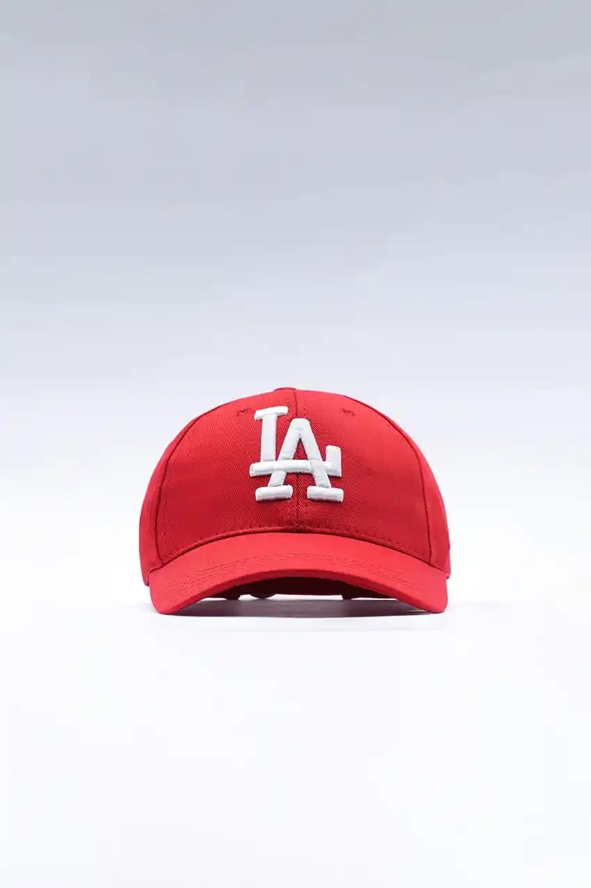 Moda Dünyasında Şapka Kullanımı ve Stil İpuçları Hakkında Kapsamlı Rehber