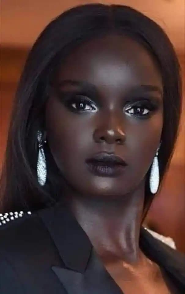 Moda Dünyasında Siyah Mankenlerin Yükselişi ve Çeşitliliğin Önemi