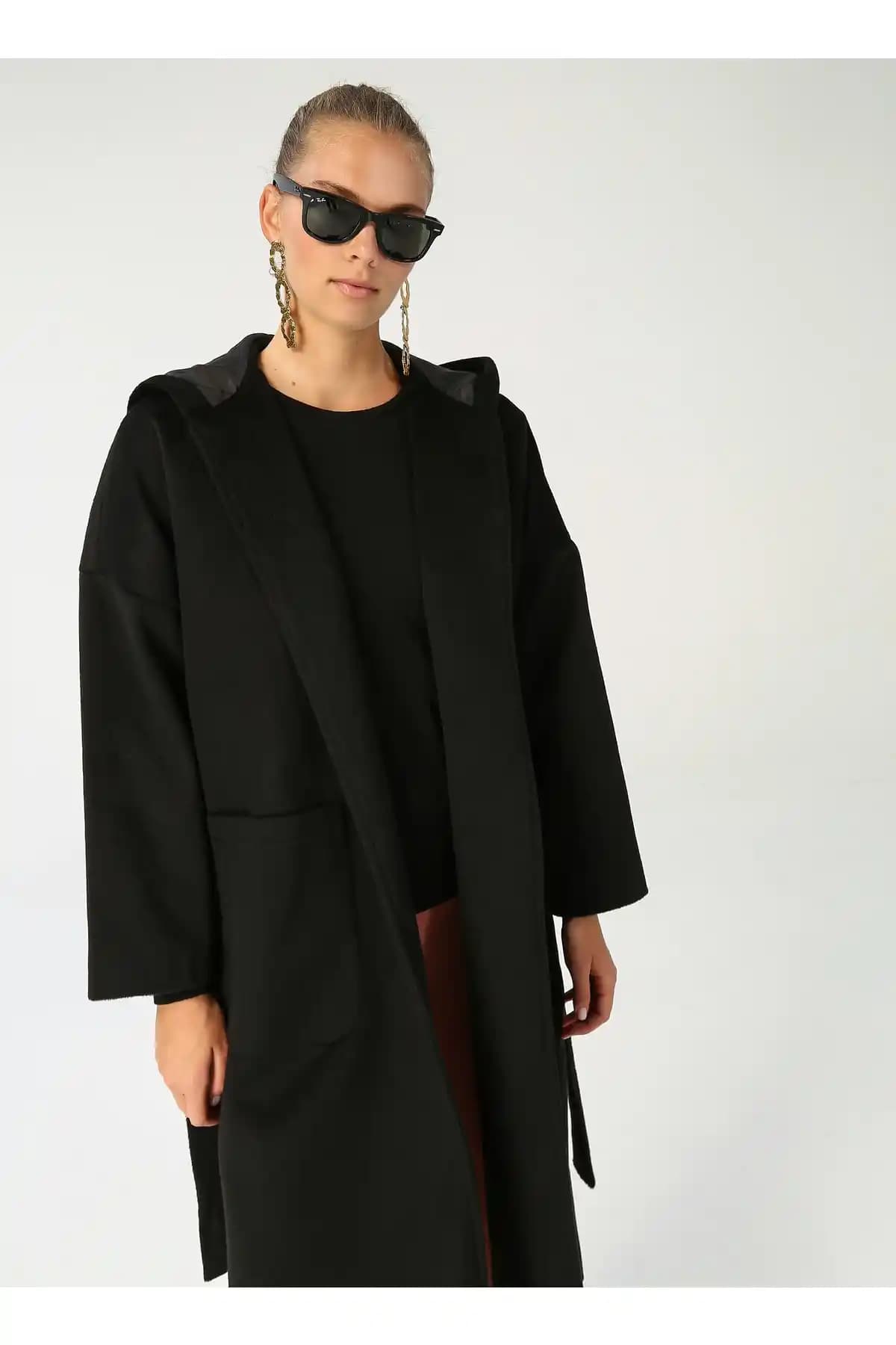 Moda ve Tarih: Küresel Gelişimde Moda Trendlerinin Evrimi ve Kültürel Yansımaları