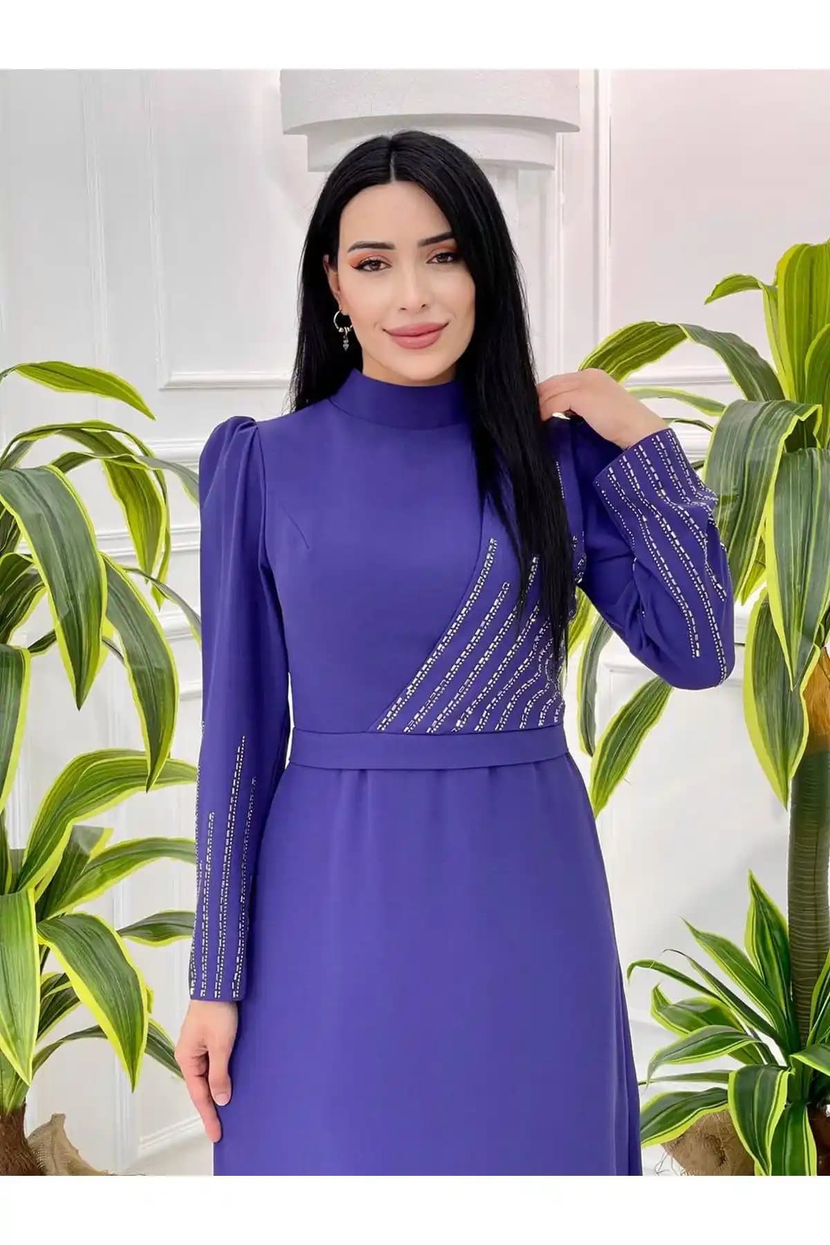Morcivert Elbise: Moda Trendleri ve Stil İpuçlarıyla Zarif ve Şık Giyim Rehberi