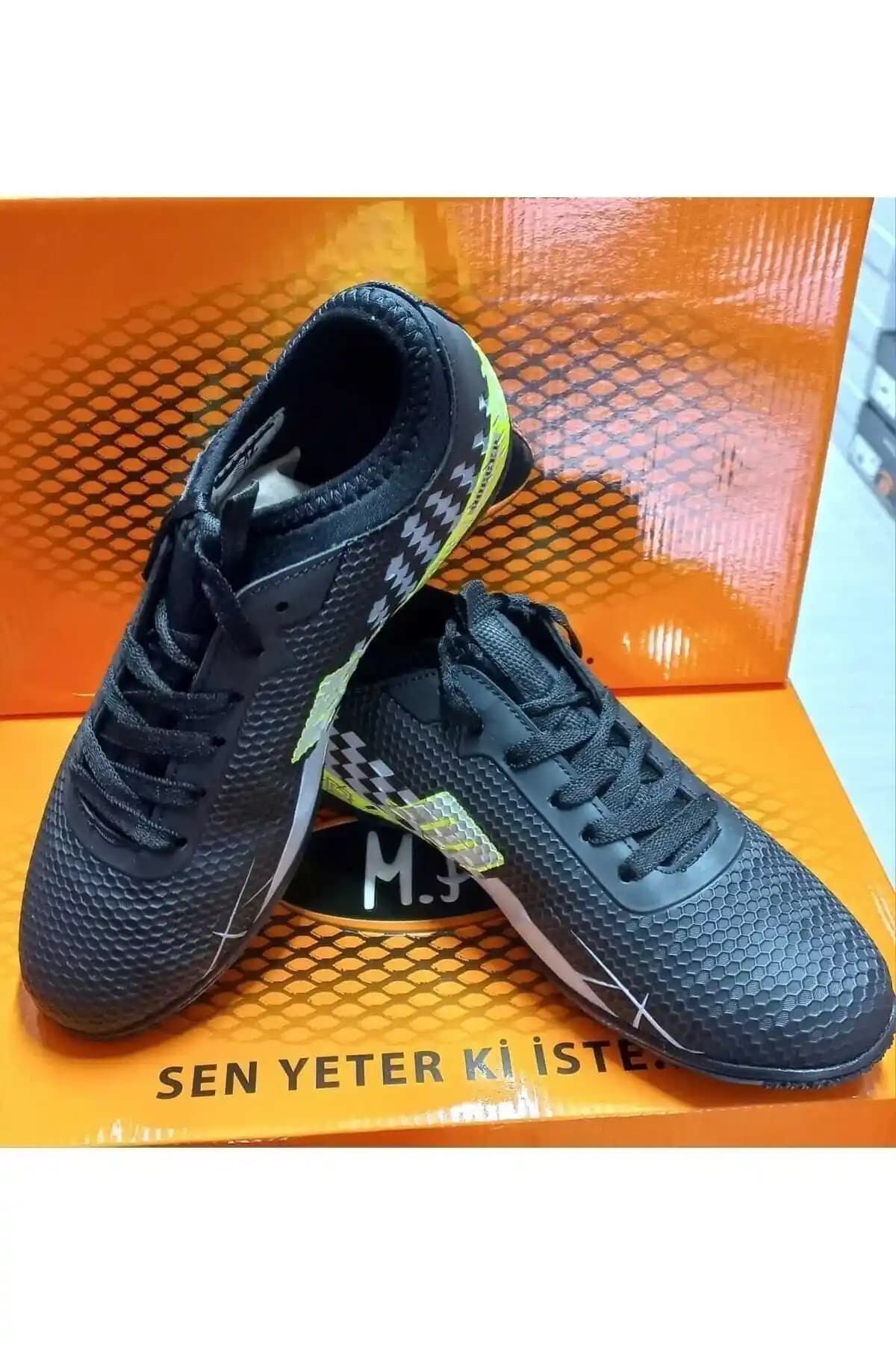 MP Halı Saha Ayakkabısı: Performans ve Konforu Bir Arada Sunan Modern Spor Ayakkabıları