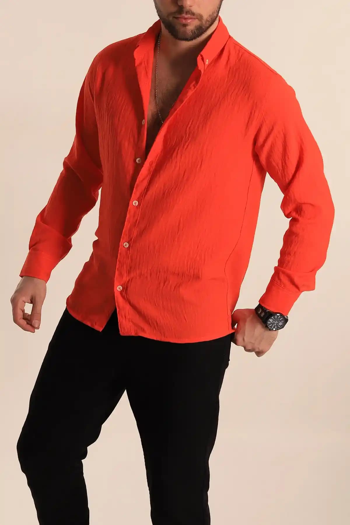 Nar Çiçeği Motifleri ve Erkek Gömleklerinde Güncel Moda Trendleri