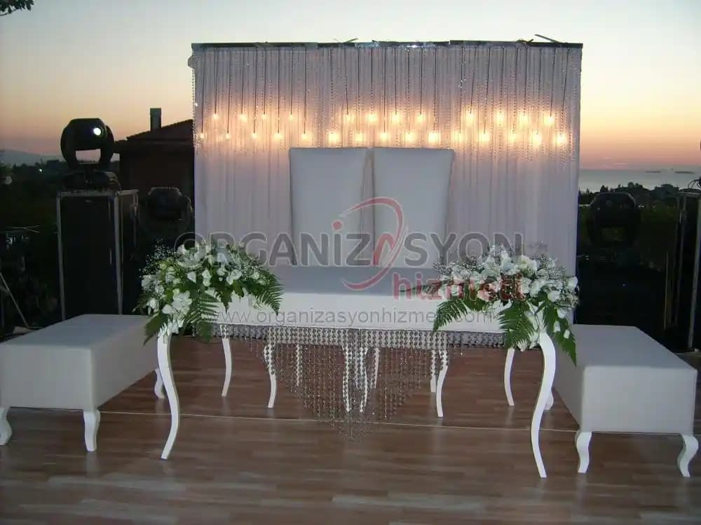 Nikah Takımları Moda Trendleri ve Seçim Rehberi: Gelenekten Moderne Uzanan Yolculuk