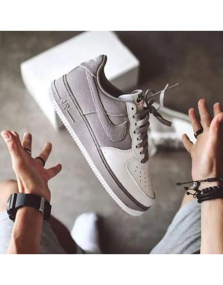 Nike Air Force 1 Velvet Crown: Sokak Modasının Ikonik ve Lüks Ayakkabısı