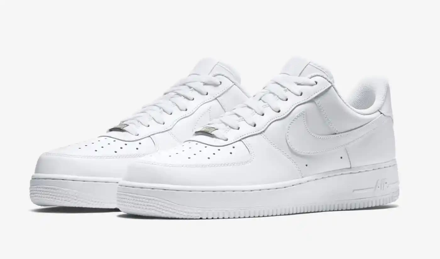 Nike AirForce AF1 Moda Dünyasının Efsanevi Ayakkabısı ve Stil İpuçları