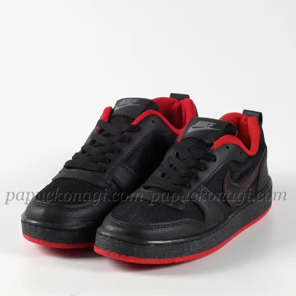 Nike Eski Modelleri: Moda Dünyasında Zamansızlık ve Koleksiyon Değeri