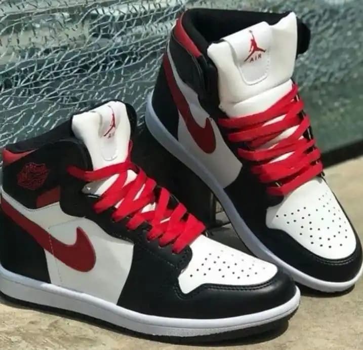 Nike Güzel Ayakkabılar: Moda ve Teknolojinin Buluşması ile Estetik Tasarımlar