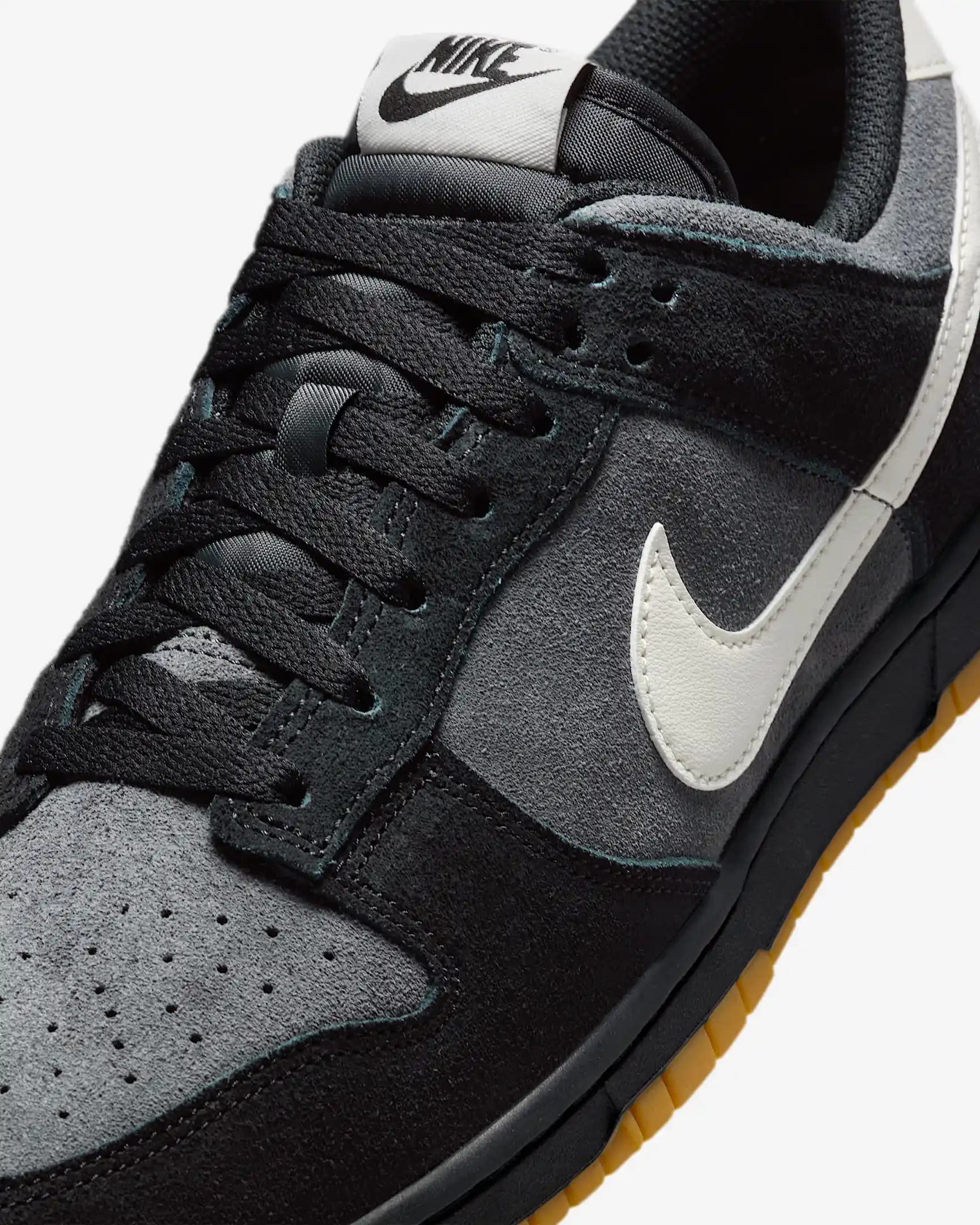 Nike Retro Koleksiyonlarıyla Zamansız Moda ve Nostaljik Tarzın Güncel Yansımaları