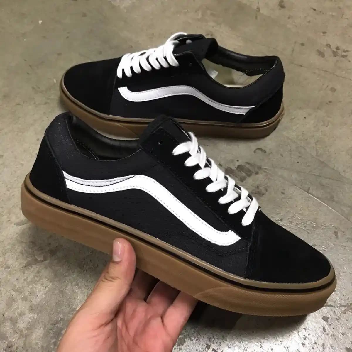Old Skool Moda Tarzının Kökenleri ve Günümüzdeki Yansımaları Hakkında Detaylı Bilgi