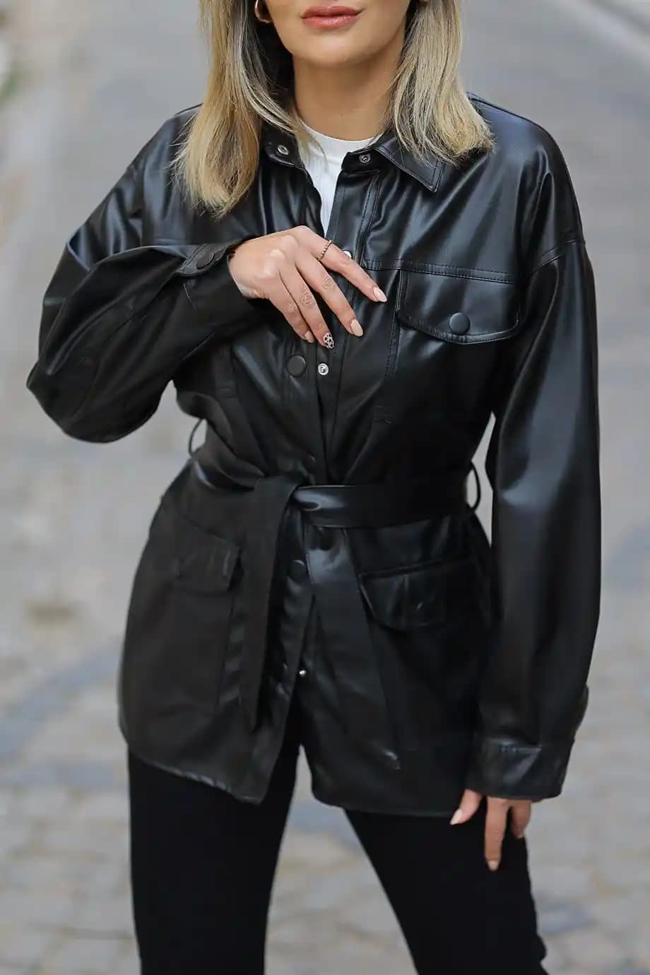 Orijinal Deri Ceketlerin Özellikleri ve Moda Trendlerindeki Yeri