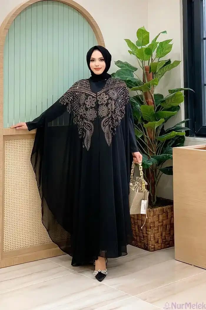 Orta Yaş İçin Takım Elbise Seçimi: Şıklık ve Konforu Bir Arada Sunan İpuçları