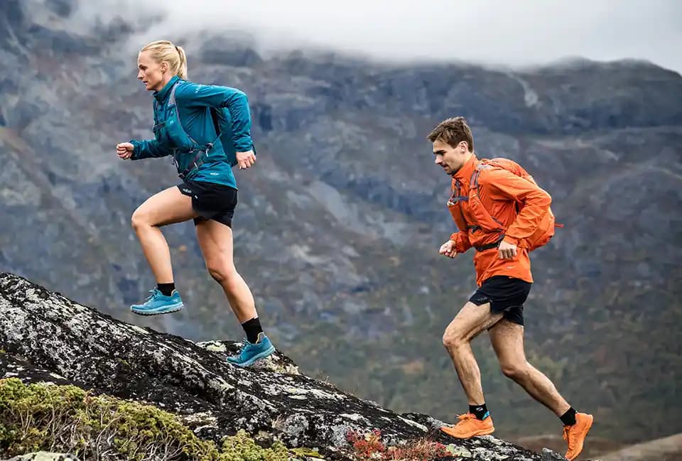 Outdoor Markalar: Doğa ve Şıklık Bir Arada Sunan Güncel Trendler ve Özellikler