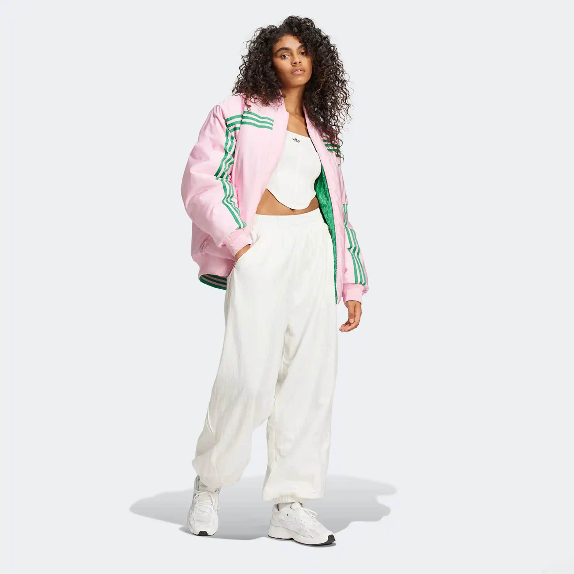 Oversize Adidas Vintage Ceketler: Moda Trendleri ve Kombinasyon İpuçları