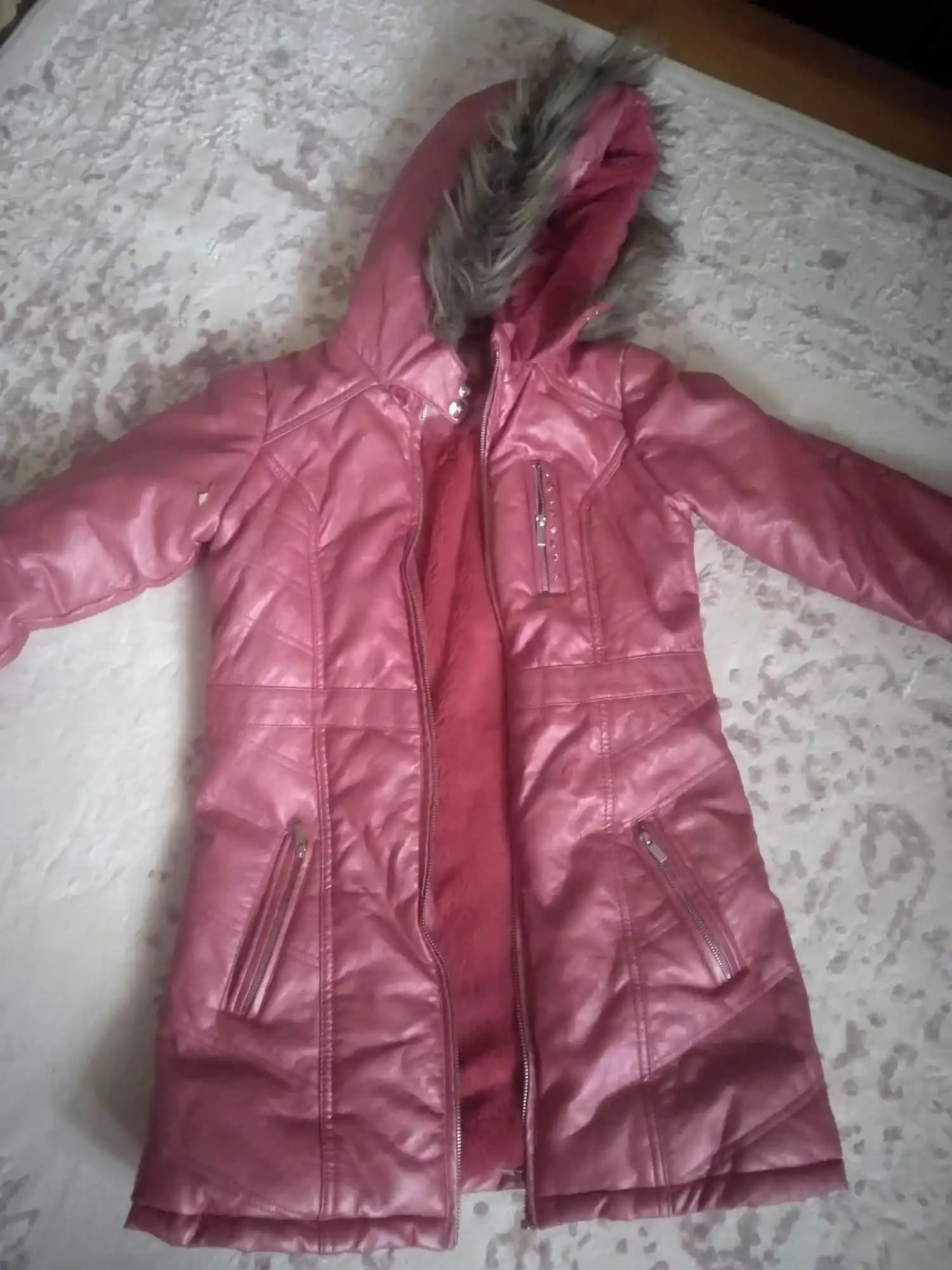 Pahalı Montlar: Moda ve Fonksiyonelliğin Şık Birlikteliği