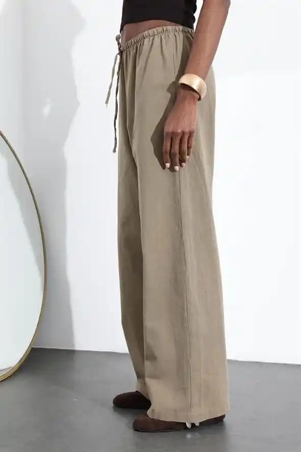 Pamuk Keten Pantolonları: Doğallık ve Rahatlık Sunan Moda Trendleri ve Kombinasyonlar