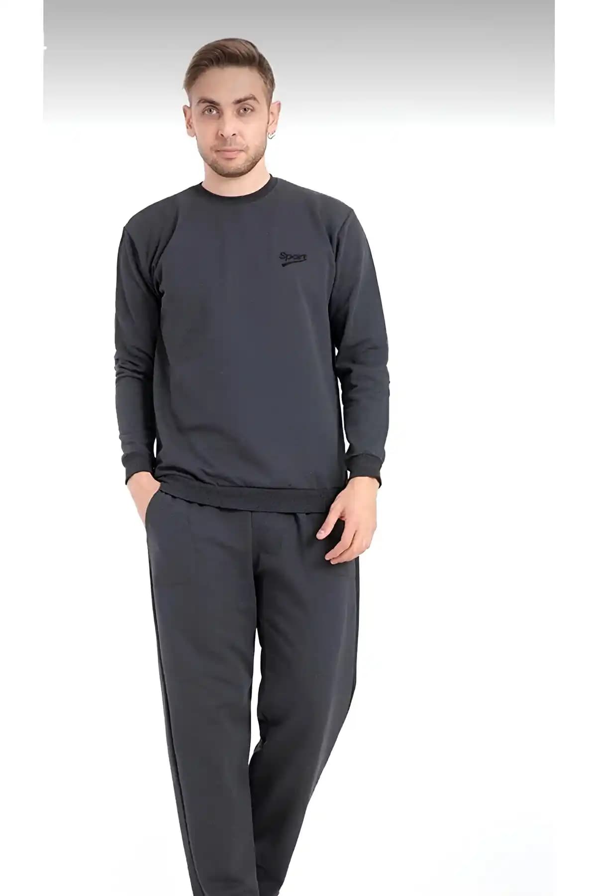 Pamuklu Eşofmanlar: Konfor ve Şıklığın Modern Moda Trendleri ve Sürdürülebilirlik Yaklaşımları