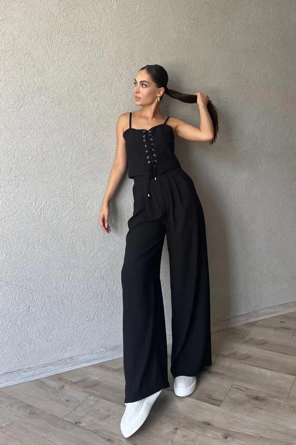 Pantolon Askılı Takım Elbise: Modern Şıklığın Güncel ve Rahat Tasarımı