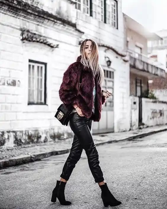 Pantolon ve Bot Kombinleri: Şık ve Konforlu Stilinizi Yansıtmanın Yolları