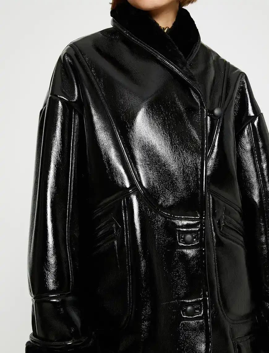 Parlak Deri Moda Dünyasında Işıltılı Trend ve Stil İpuçları