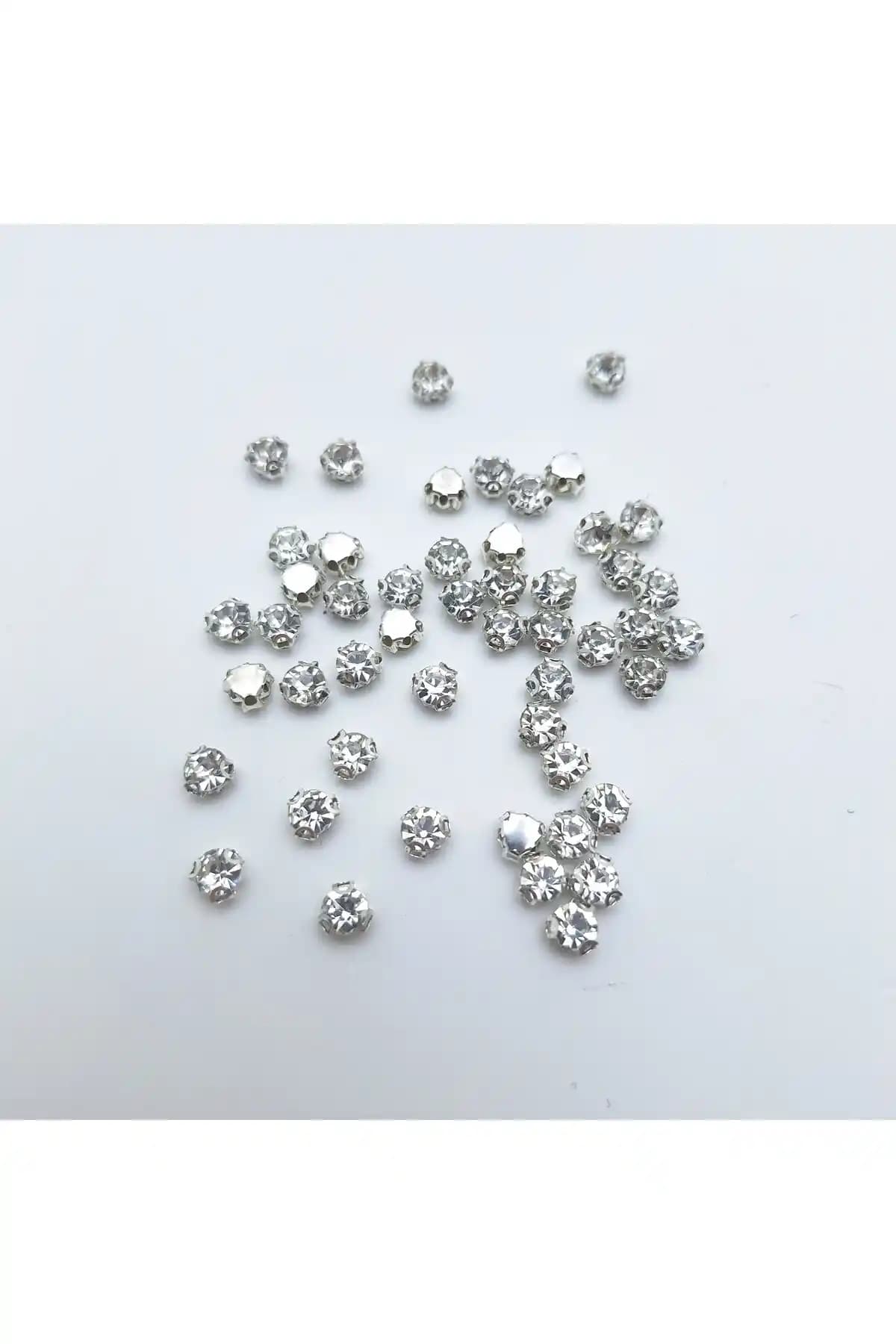 Parlak Taşların Moda Dünyasındaki Yeri ve Önemi Gelişen Trendlerle Değişen Kullanım Alanları