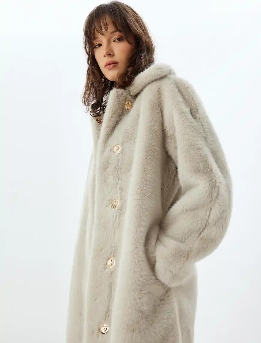 Peluş Kaban Uzun Modası ve Stil İpuçlarıyla Kışa Şıklık Katın