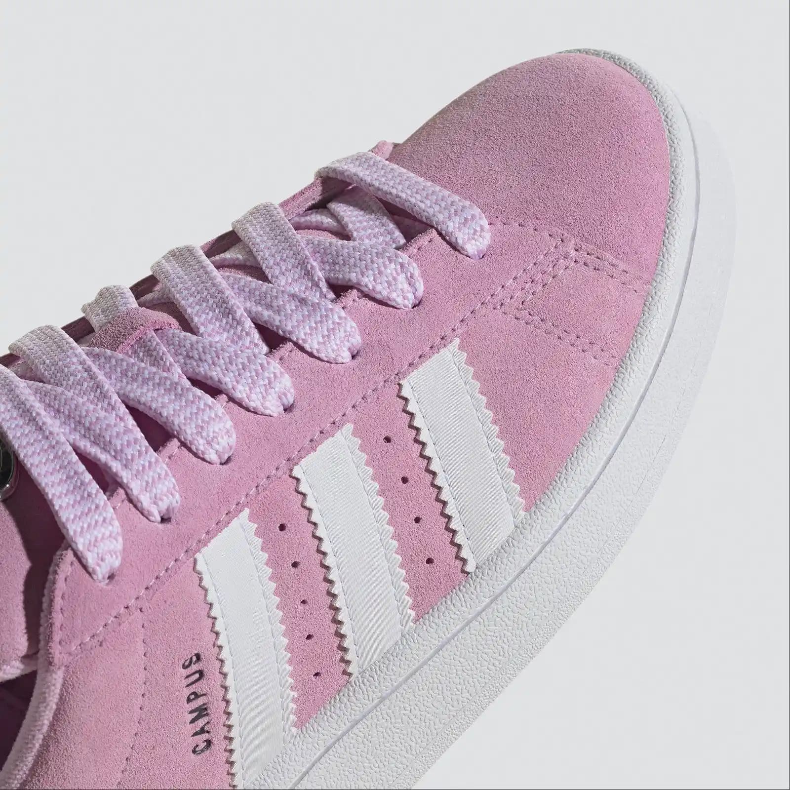 Pembe Adidas Campus ile Kendinizi İfade Edin Moda Trendlerini Yansıtan Renkli Spor Ayakkabılar