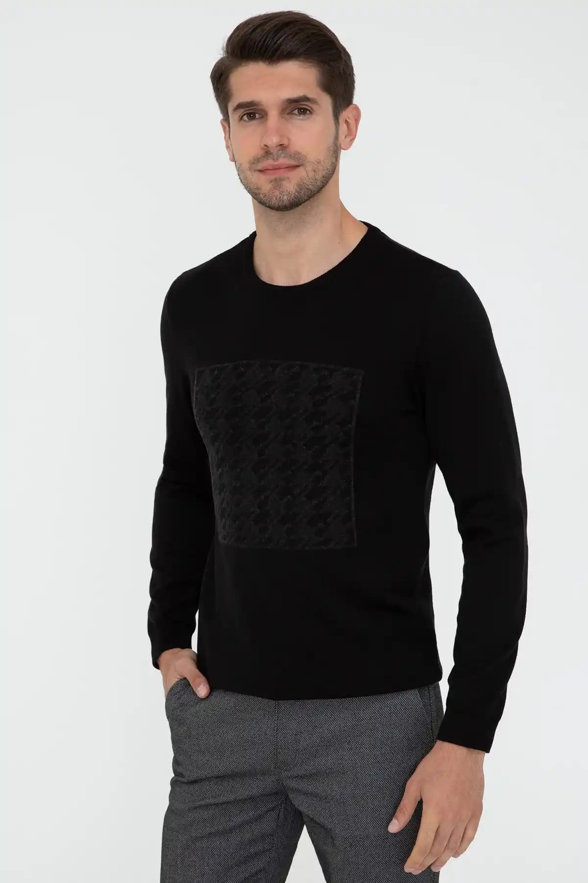 Pierre Cardin Erkek Kazaklarıyla Şıklık ve Konforun Bir Arada Sunumu