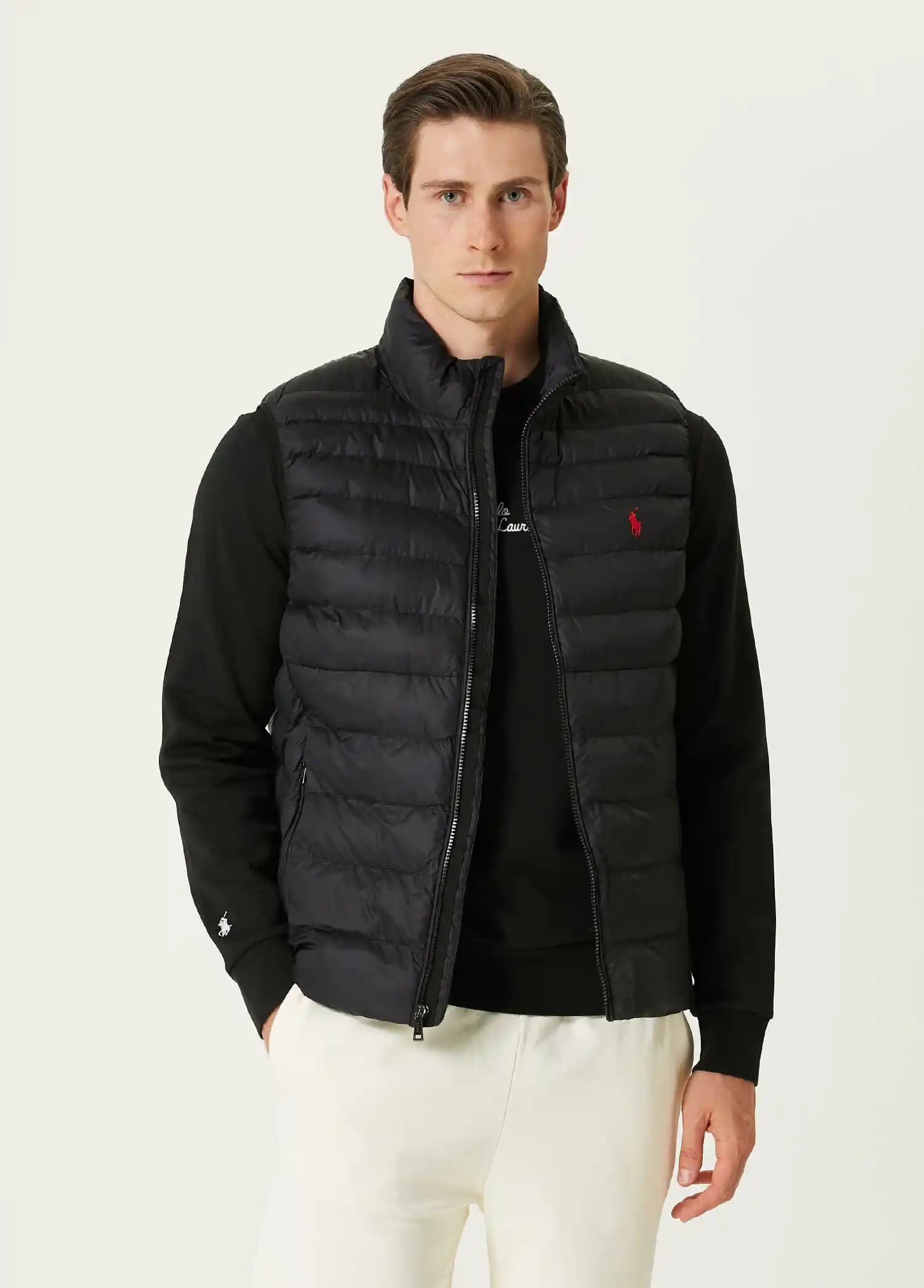 Polo Yelek Modasında Güncel Trendler ve Stil İpuçları 2023