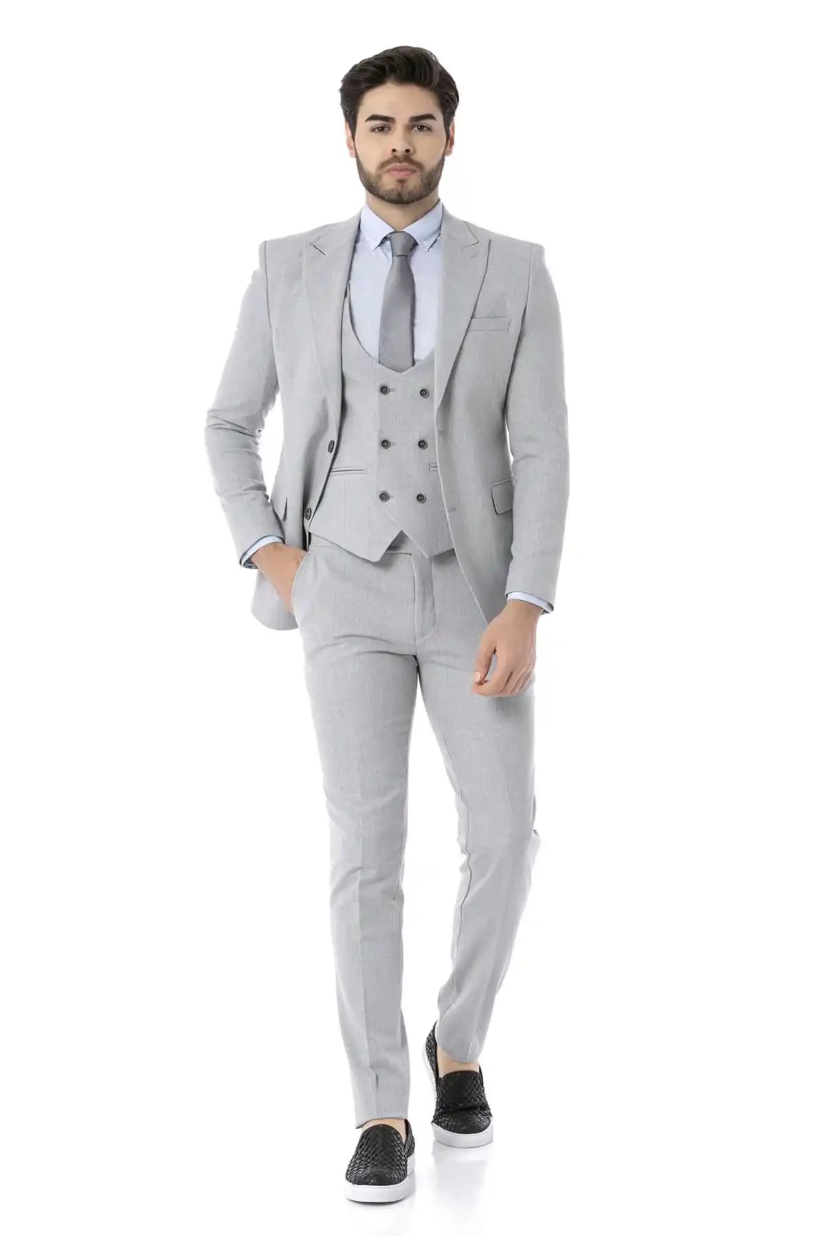 Ramo Takım Elbise: Modern Erkek Modasında Kendine Has Bir İkon