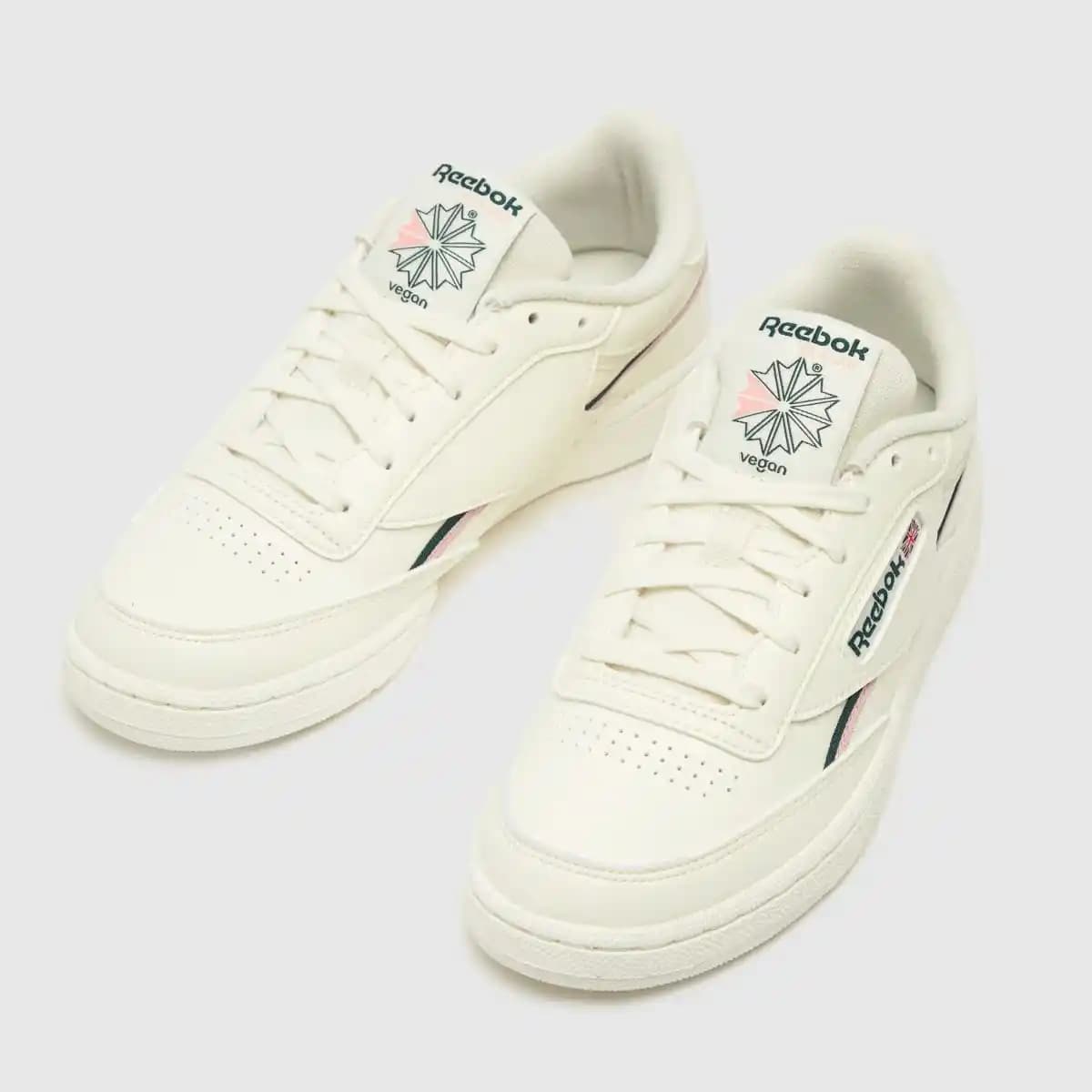 Reebok Club C 85 Vegan: Sürdürülebilir ve Şık Vegan Ayakkabı Seçenekleri