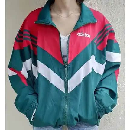 Retro Adidas Ceketleri: Modanın Zaman Yolculuğu ve Güncel Trendler