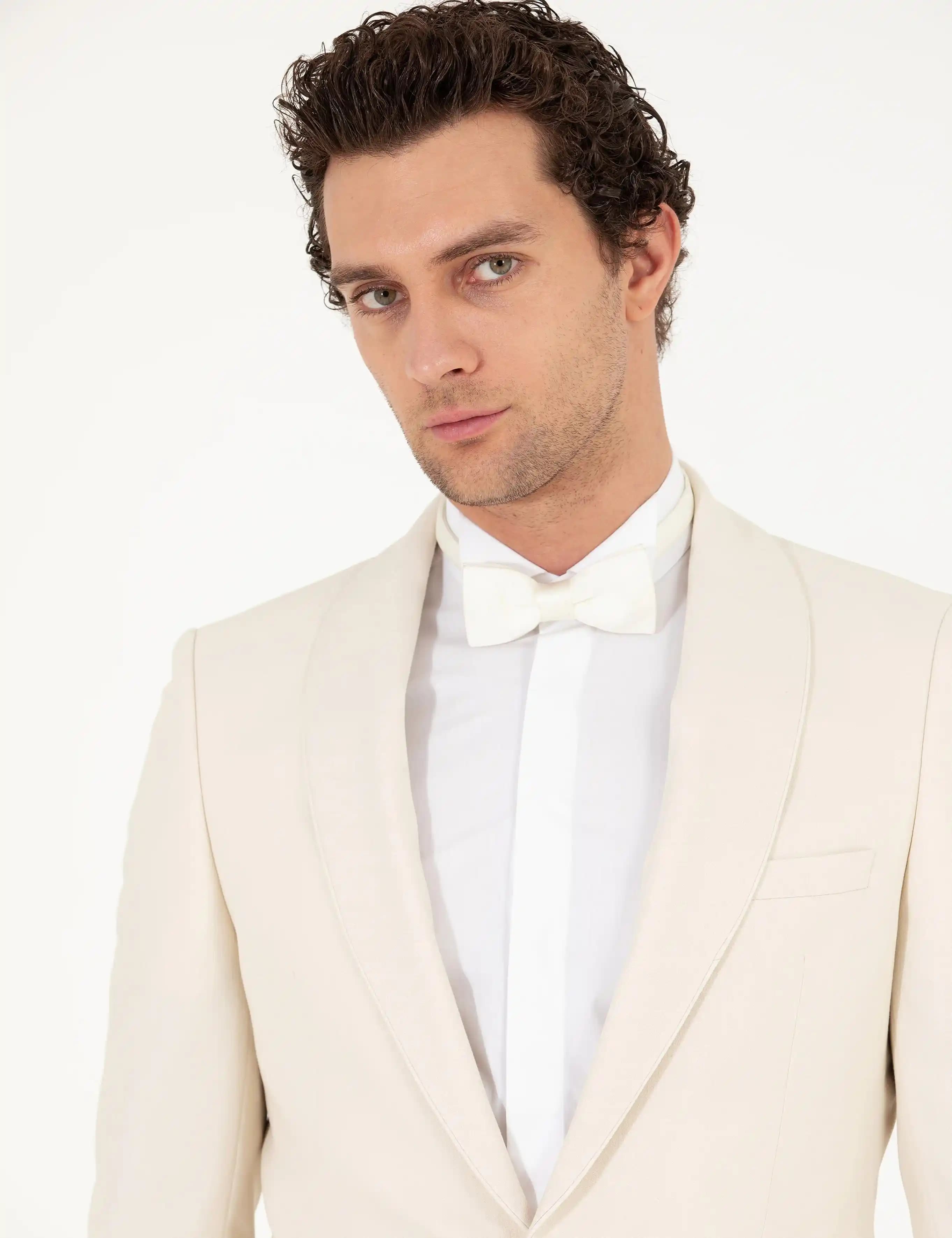 Sade Damatlık Trendleri ve Seçim İpuçları Modern ve Zarif Düğünler İçin