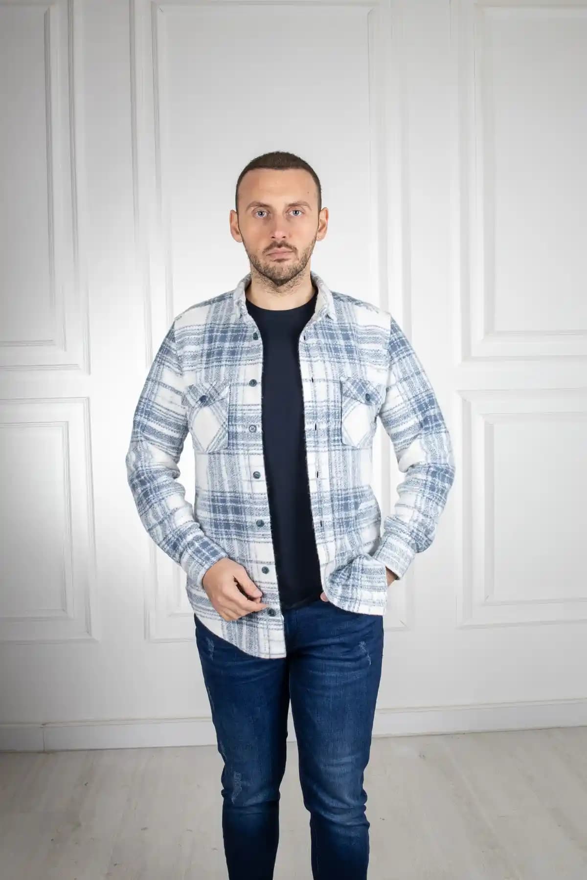 Sarar Oduncu Gömleği: Moda Dünyasında Güncel ve Zamansız Bir Parça