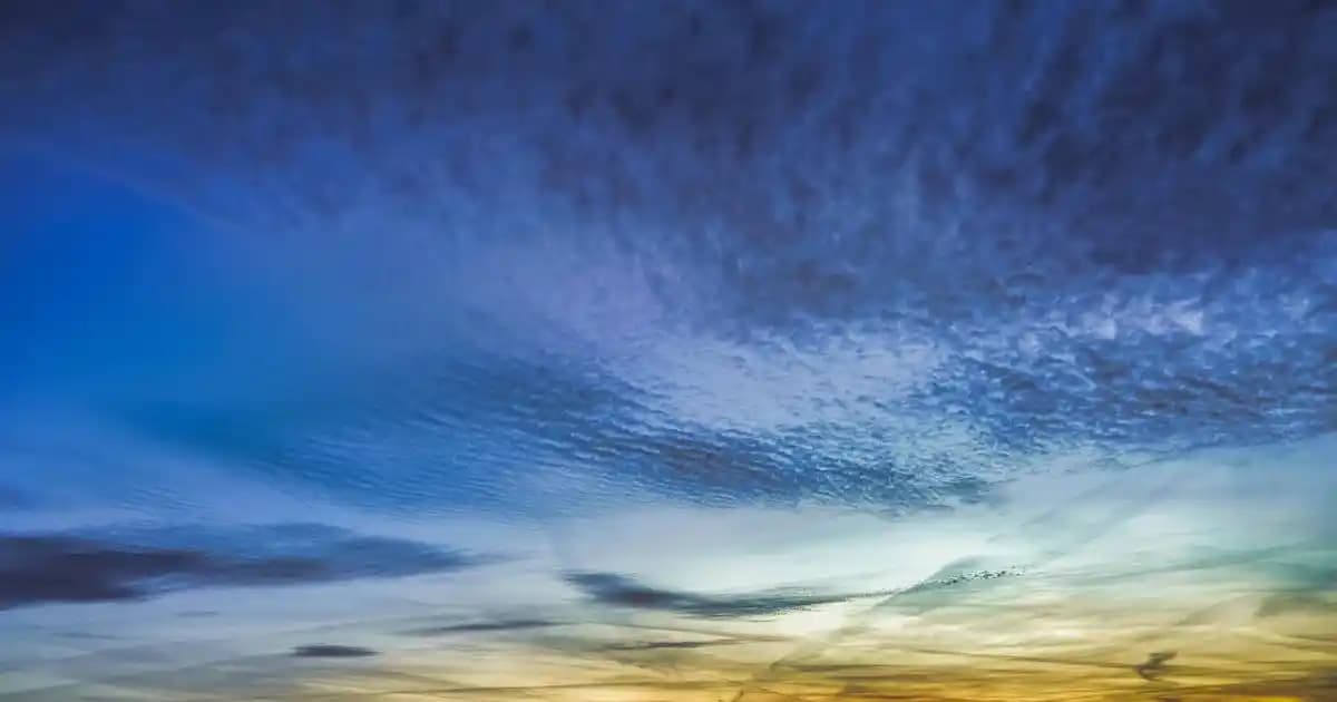 Seyahatlerde Tarzınızı Yansıtan Kombinler ve Stil İpuçları Rehberi