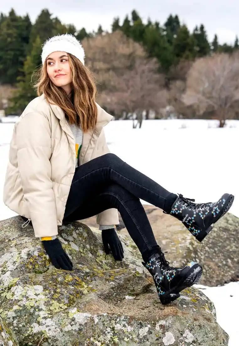 Siyah Uzun Botların Moda Dünyasındaki Yeri ve Kombinasyon İpuçları