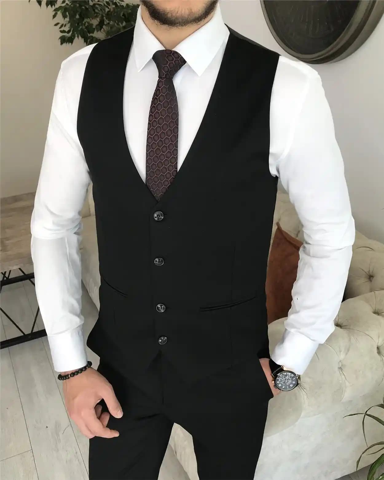 Siyah Yelek ve Erkek Takım Elbise Kombinasyonları Moda Trendleri ve Stil İpuçları